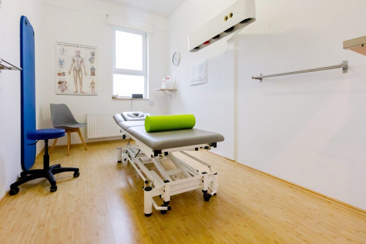 Physiotherapie Köln Esch - Freundlicher Empfangsbereich