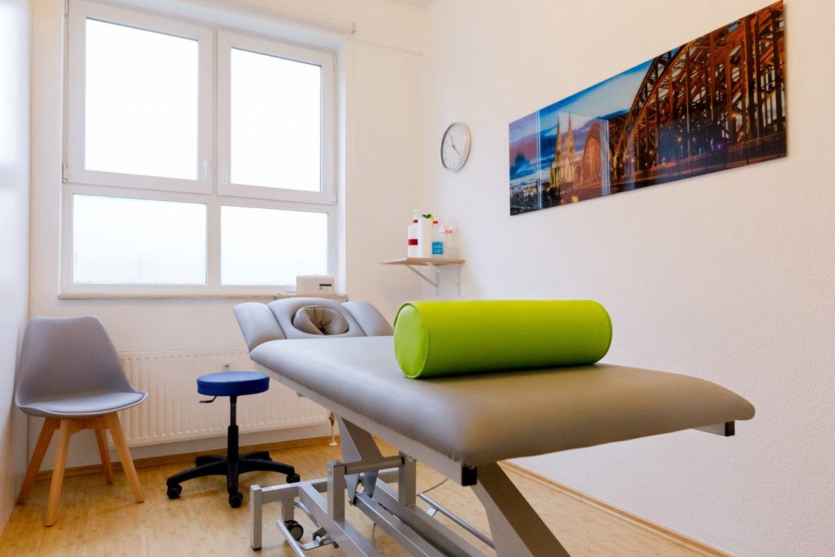 Physiotherapie Köln Esch - Praxisraum für manuelle Therapie
