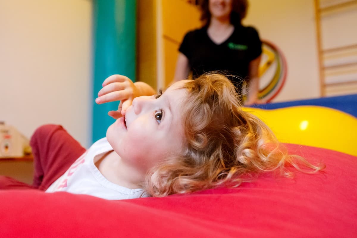 Heißluft und Fango Therapie bei Praxis Pirnay - Professionelle Wärmetherapie in Köln und Düsseldorf